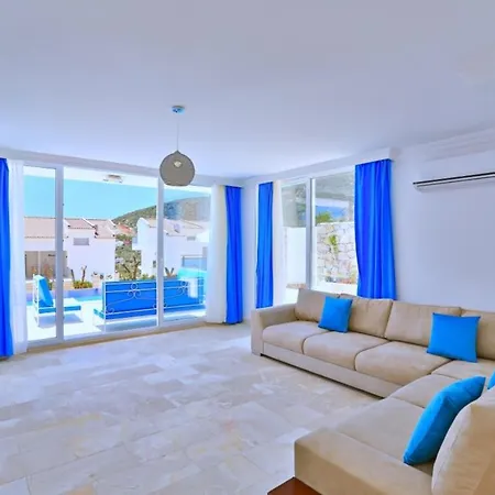 Trio 1 Kalkan