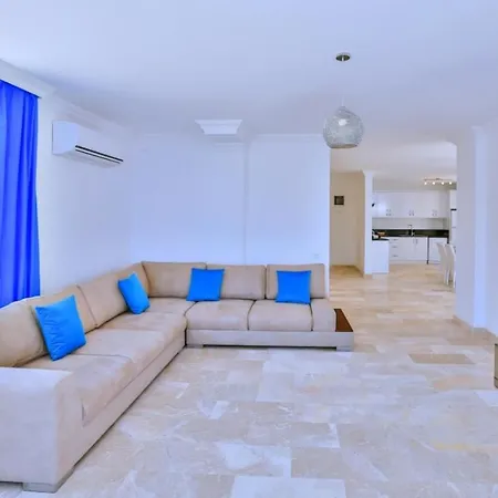 Trio 1 Villa
